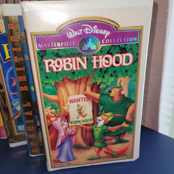 Disney classic vintage VHS tapes bundle - Picture 3 of 11